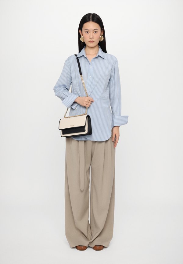 CLAIRE  - Cross body bag