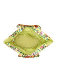 Bloemen schoudertas met een heldere gele achtergrond en groene accenten, met een open interieur gevoerd met effen groene stof en meerdere zakken.