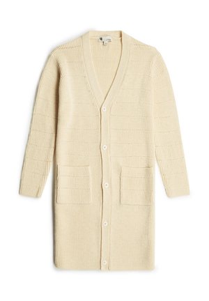 Langer, cremefarbener Strickcardigan mit V-Ausschnitt, langen Ärmeln, Knopfleiste vorne und zwei aufgesetzten Taschen vorne.