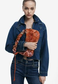 Desigual Handtasche - orange