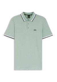 Mintgrøn polo med tekstureret stof, tre-knaps lukning og kontrasterende sort-hvide stribede detaljer på kraven og ærmerne.