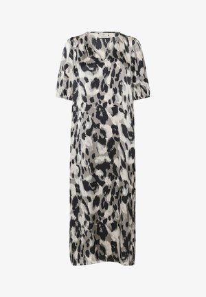 Sukienka w panterkę z dekoltem w kształcie litery V, krótkimi bufiastymi rękawami, zwiewną sylwetką oraz połączeniem kolorów czarnego, szarego i beżowego.