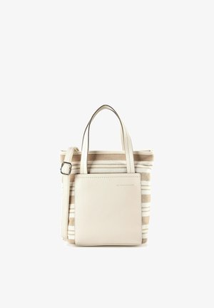 Sac fourre-tout rayé beige et blanc avec deux poignées, une poche avant et une bandoulière réglable.