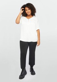 Fiorella Rubino CON ZIP DAVANTI - Blusa - bianco