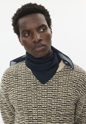 Matinique Tuch - dark navy