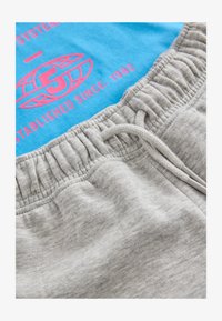 Unausgewählt, blue grey