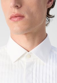 HUGO KAMISO - Marškiniai - open white