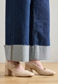 Classic heels - dream ivory