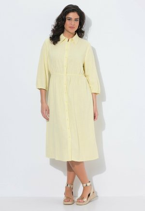 Ulla Popken A-LINIE 3/4-ARM - Blusenkleid - pale yellow