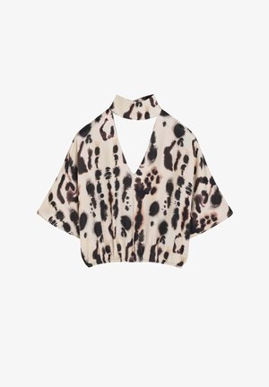 Beige cropped blouse met zwart en bruin abstract dierenprint, brede mouwen, een V-hals en een bijpassende choker kraag.