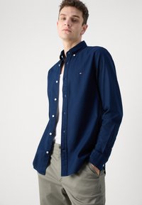 Tommy Hilfiger FLEX SHIRT - Košile - carbon navy