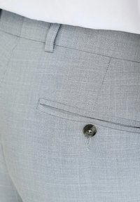 - Spodnie garniturowe