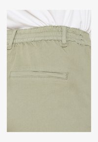 Wybrany, khaki faded