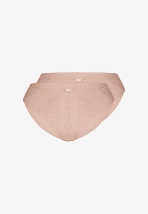 Zwei beige Damen-Slips mit Spitzenfront und einer kleinen Schleife am Taillenbund, übereinander gestapelt vor weißem Hintergrund gezeigt.