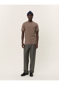 Les Deux NØRREGAARD SEASONAL - Jednoduché tričko - mountain grey melange