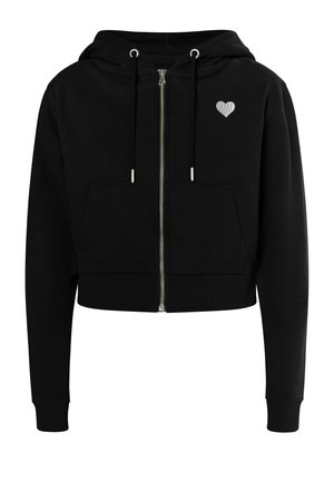 Černá zkrácená mikina s předním zipem, dvěma kapsami, stříbrným srdíčkem, kapucí se šňůrkou a žebrovanými manžetami a lemem. Měkká textura materiálu.