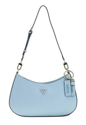 Borsa a spalla Guess azzurro chiaro con tracolla regolabile, logo metallico triangolare e due etichette del marchio pendenti sul lato destro.