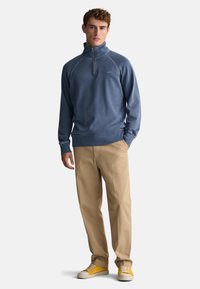 GANT SUNFADED - Sudadera - shadow blue