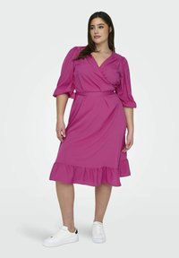 ONLY Carmakoma CARLIVIA 3/4 WRAP - Päevakleit - fuchsia purple