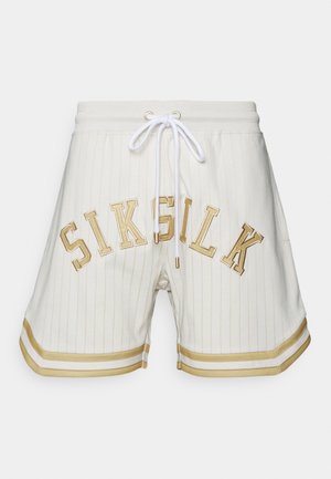 Weiße Shorts mit goldenen Nadelstreifen, mit "SIKSILK" in Gold gestickt und einem Kordelzugbund. Goldene Akzente am Saum.
