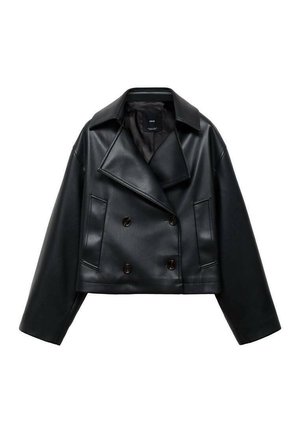 Veste en cuir noire courte avec larges revers, devant croisé à double boutonnage avec quatre boutons, et deux poches latérales verticales.