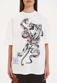 Ed Hardy - SNAKE & PANTHER BATTLE  - Print T-shirt - white Thumbnail Image 1