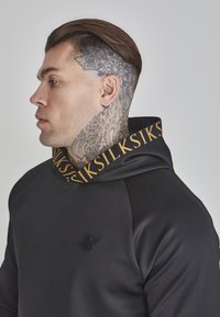 SIKSILK DYNAMIC  - Mikina s kapucí - black