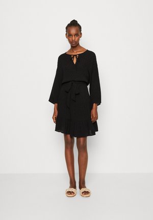 JDY JDYLIVO LIFE BELT DRESS - Φόρεμα ημέρας - black