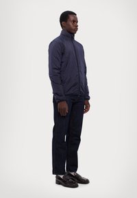 EA7 Emporio Armani GIUBBOTTO UNISEX - Viegla jaka - armani blue