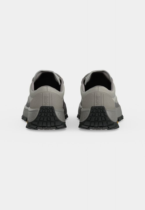 Vans OLD SKOOL 36 TRAIL UNISEX - Trainers - reflective light grey — foto 4