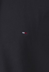 Thumbnail Image 5