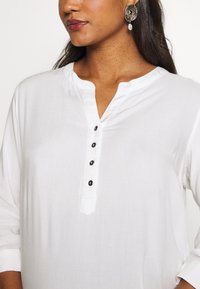 MAMALICIOUS MLMERCY 3/4 WOVEN TUNIC - Túnica - snow white