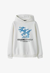 Selezionato, white alyssum