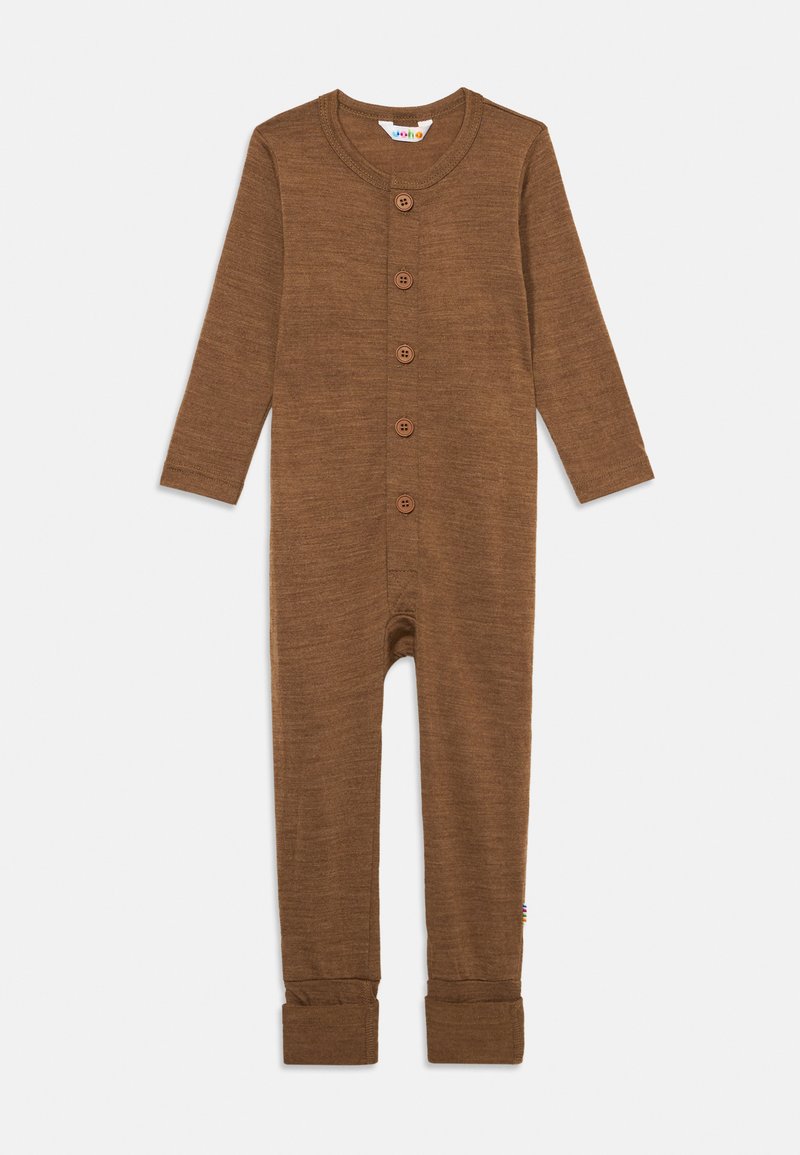 Brun langermet baby jumpsuit med fem frontknapper, rund halsing og brettede mansjetter på buksebena.