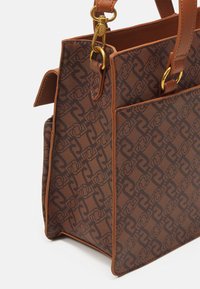 LIU JO SATCHEL - Sac à main - deer