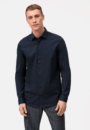 Navy long-sleeve shirt made of smooth cotton fabric, featuring a button-down front, single cuffs, and a classic collar design.