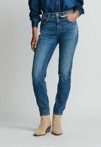 Next - Jeansy damskie mom fit