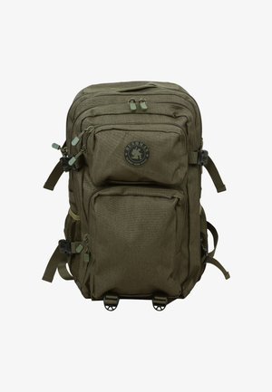 Zaino verde oliva realizzato in tessuto durevole, dotato di molteplici tasche con cerniera, spallacci regolabili e dettagli in metallo per una maggiore funzionalità.