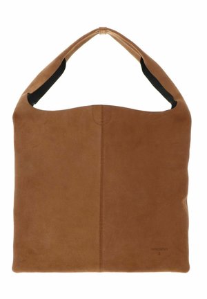 Sac à bandoulière en cuir marron souple avec une large bandoulière, une couture centrale verticale et un logo de marque subtilement embossé dans le coin inférieur droit.