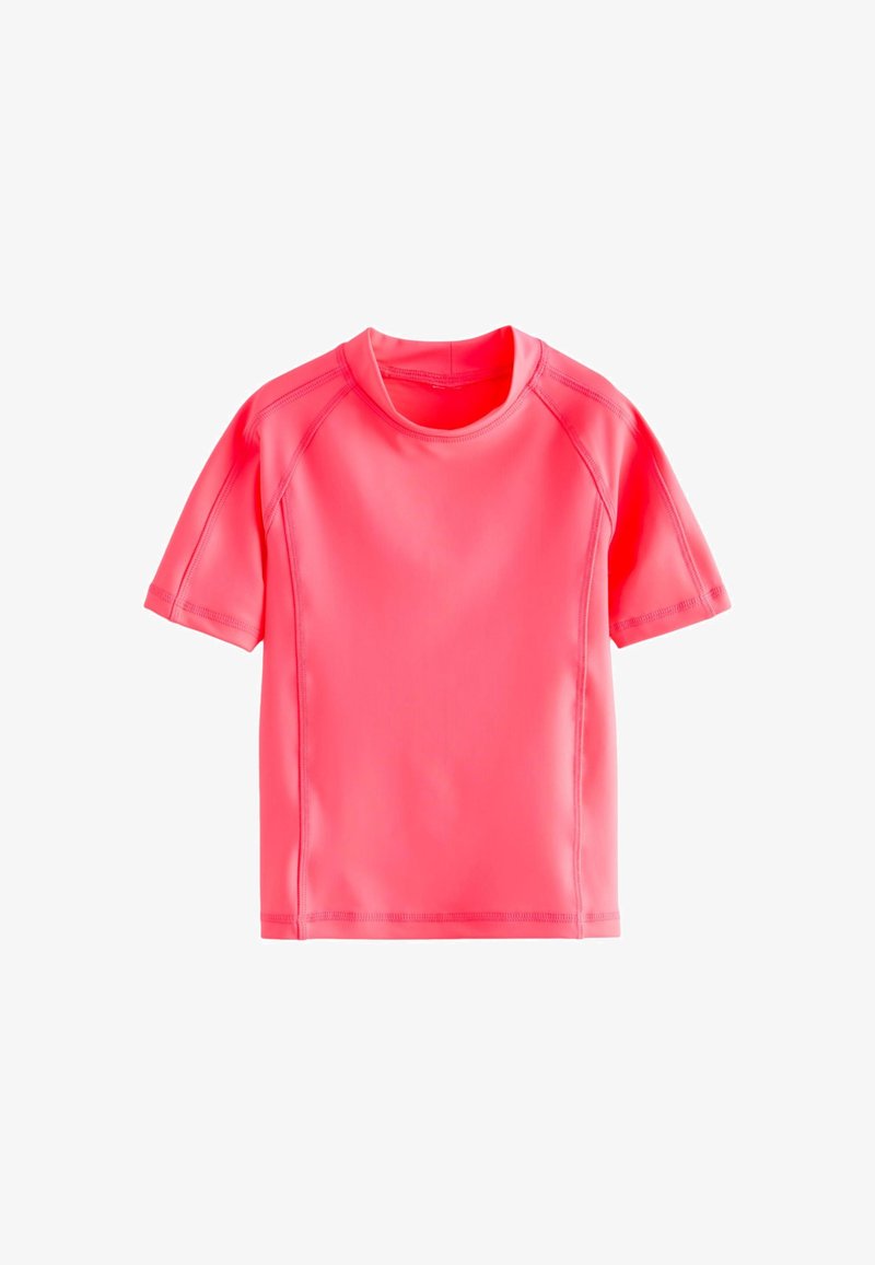 Rash guard à manches courtes de couleur corail vif avec coutures plates et encolure ronde, présenté sur un fond blanc.