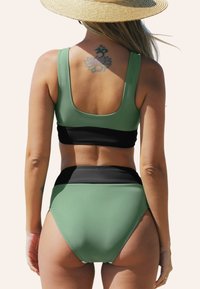 Cupshe CHIC CONTRAST SET - Bikini - dark green