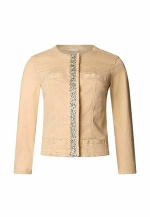 Beež pikkade varrukatega jakk ümmarguse kaelusega ja vertikaalse rea hõbedastest litritest esikeskpunktis.