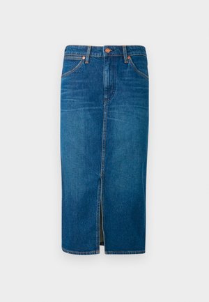 Denim midi suknja u tamnoplavoj boji s prednjim prorezom, dizajnom s pet džepova, narančastim šavovima i osiguranim pojasom s dva metalna dugmeta.