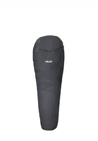 Dunkelgrauer Mumien-Schlafsack mit Kapuze und dem zentralen "MILLET"-Logo auf der Vorderseite vor weißem Hintergrund.