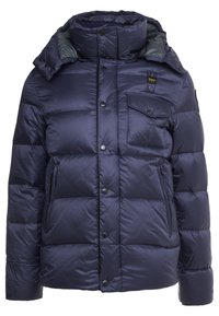 Puffjacka med hög krage, marinblå färg, vadderad design, flera fickor och tryckknappsstängning. Slät, lätt material.