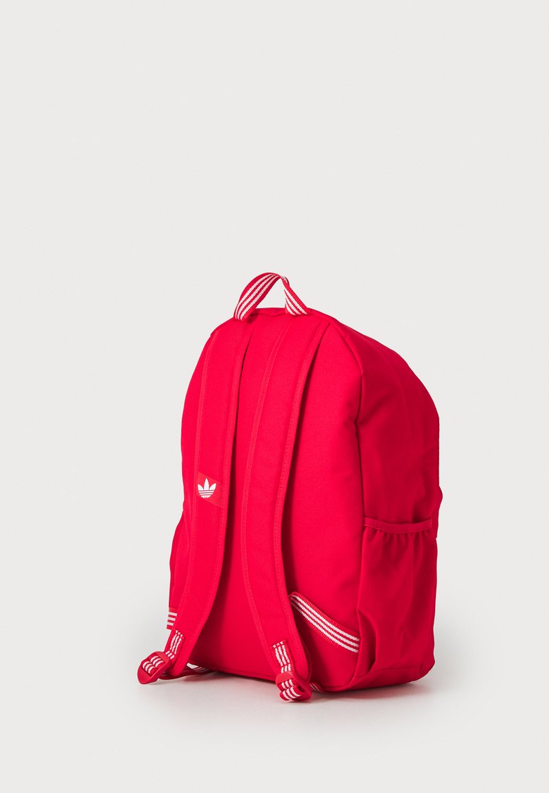 blue herschel backpack Classic Backpack, Navy, Mod BF25 40% adidas Alliance 3 Sackpack Hip Belt Size:S The spacious 26