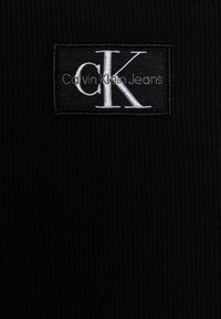 Calvin Klein Jeans BADGE SQUARE NECK - Linne - black