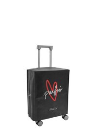Czarna walizka na kółkach o prostokątnym kształcie, wyposażona w srebrny wysuwany uchwyt i nadrukowane logo "Parfois" z czerwonym sercem.