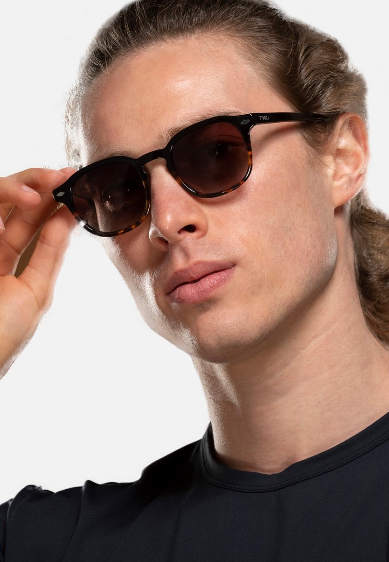 Herren Taschen & Koffer | TWIG RILEY POLARIZED Sonnenbrille fusion black/schwarz meliert - HV81645 Herren Taschen & Koffer | TWIG RILEY POLARIZED Sonnenbrille fusion black/schwarz meliert - HV81645