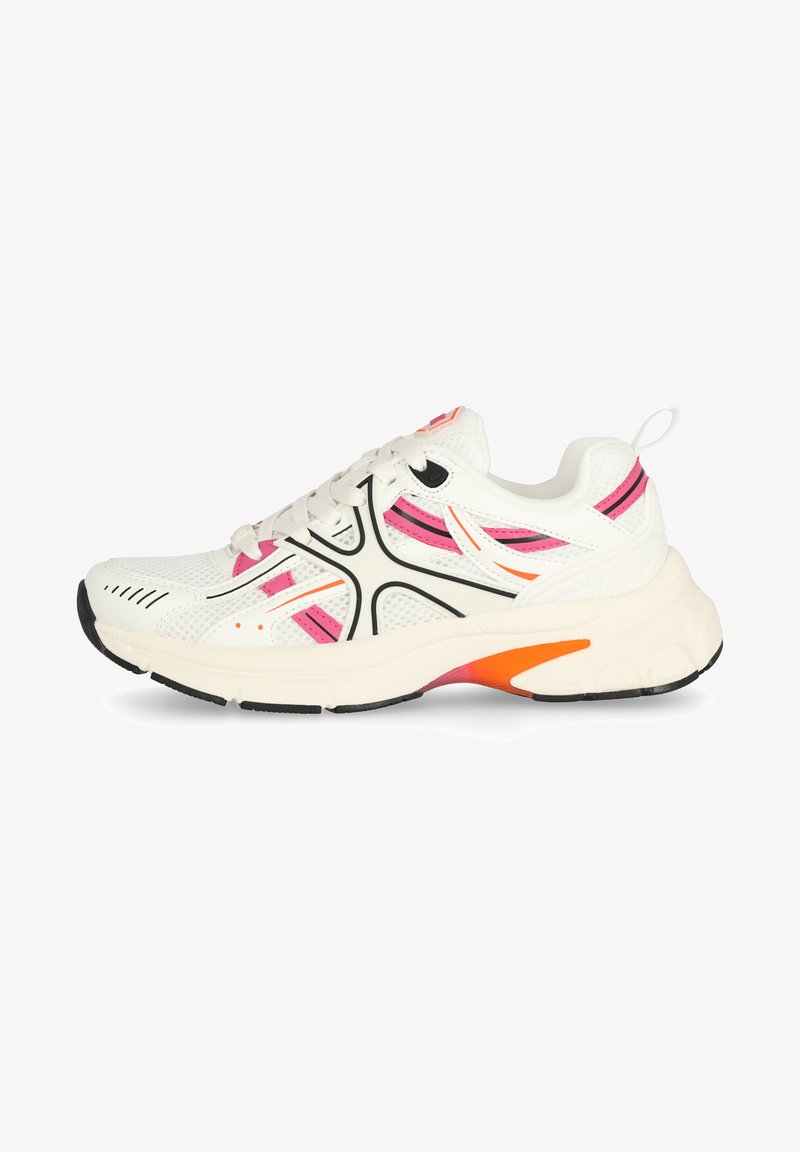Scarpa sportiva bianca con accenti rosa e arancione. Presenta una tomaia in rete, dettagli neri, una suola arrotondata e un sistema di allacciatura prominente.